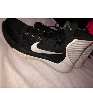 Nike men running shoes